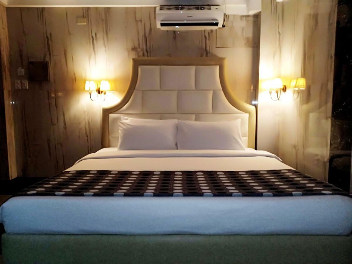 Belgian Suites Manila Eksteriør billede