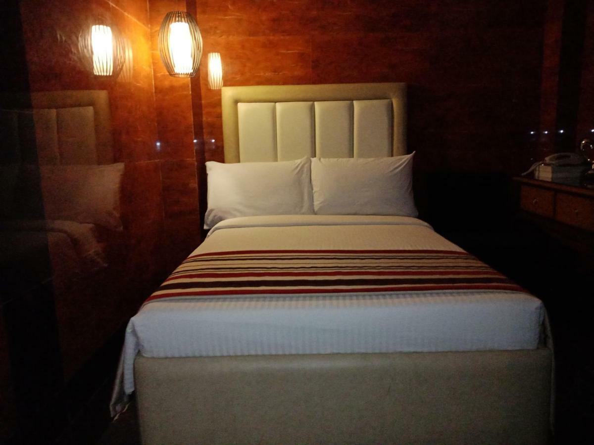 Belgian Suites Manila Eksteriør billede